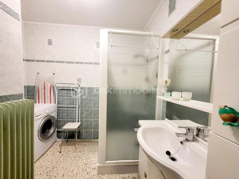 Studio - 30 m² - 1 pièce