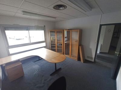 Local commercial - 1 306 m²