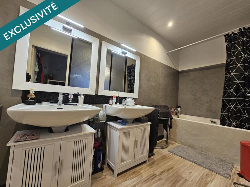 Maison - 138 m² - 7 pièces