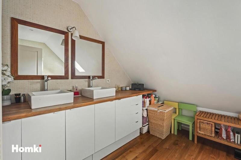 Maison - 120 m² - 6 pièces