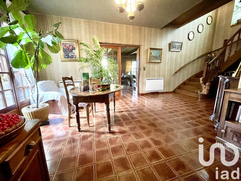 Maison - 185 m² - 5 pièces