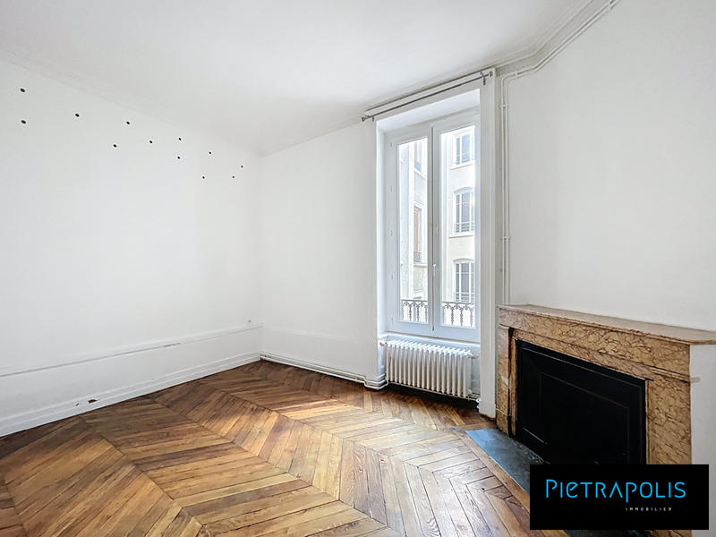 Appartement - 112 m² - 3 pièces