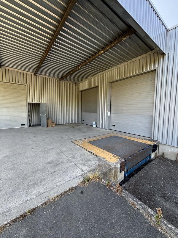 Local d'activités - 1 000 m²