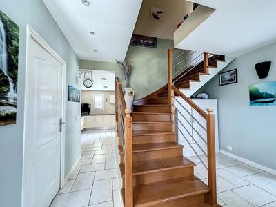 Maison - 182 m² - 6 pièces