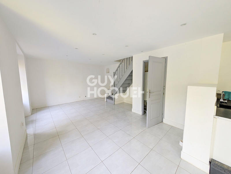 Maison - 75 m² - 5 pièces