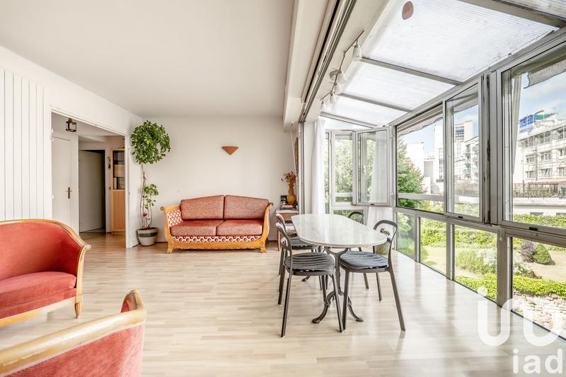 Appartement - 90 m² - 4 pièces