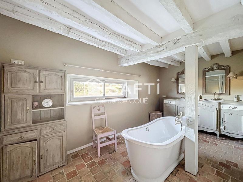 Maison - 260 m² - 11 pièces