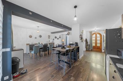 Maison - 93 m² - 4 pièces