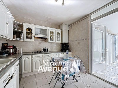 Maison - 88 m² - 5 pièces