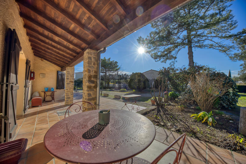 Maison - 180 m² - 6 pièces