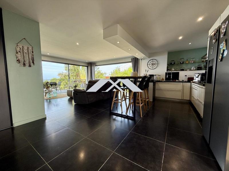 Villa - 101 m² - 5 pièces