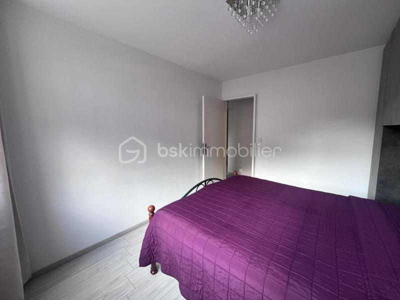 Appartement - 80 m² - 4 pièces