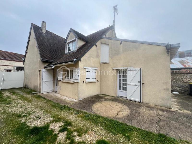Maison en pierre - 130 m² - 6 pièces