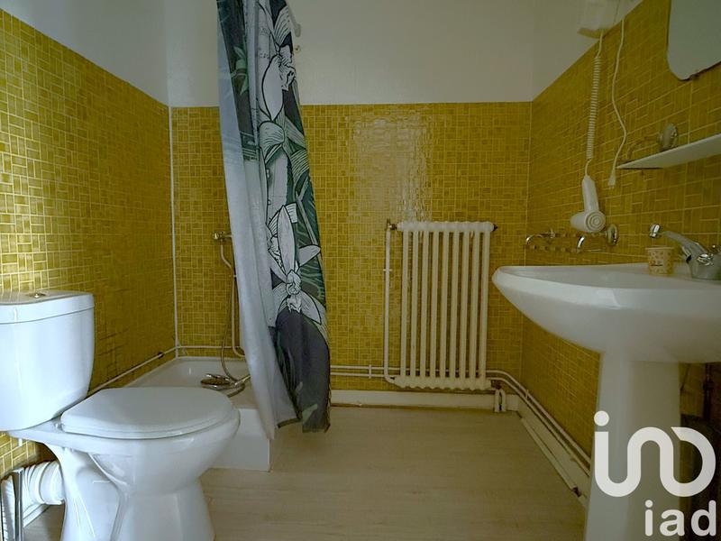 Maison - 390 m² - 13 pièces