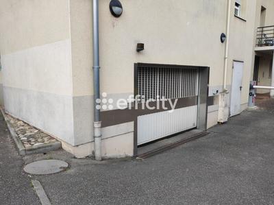 Parking / Garage - 14 m²