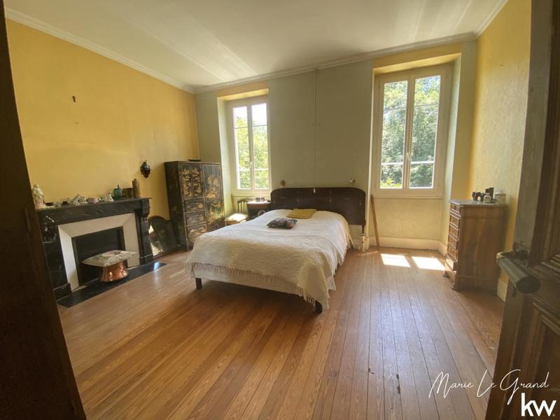 Maison - 184 m² - 7 pièces