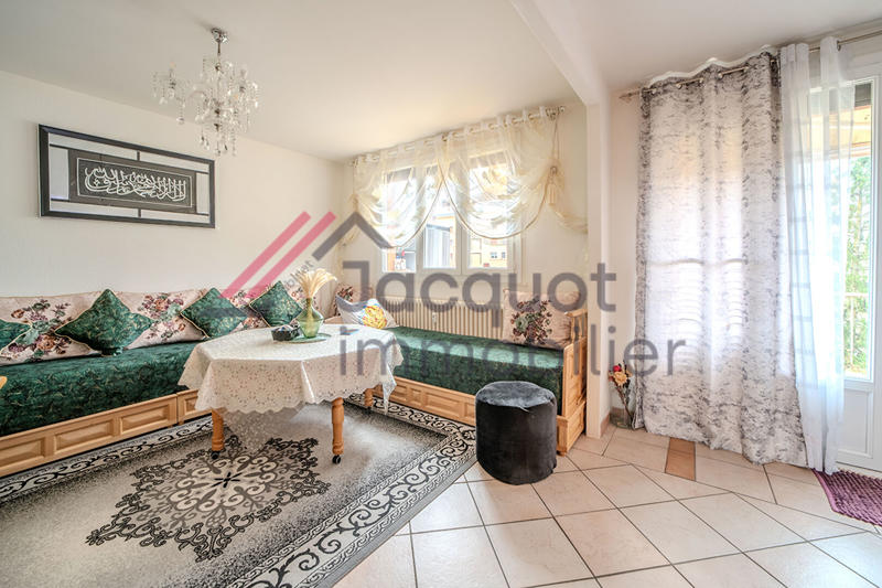 Appartement - 85 m² - 3 pièces