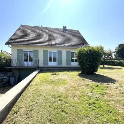 Maison - 96 m² - 6 pièces