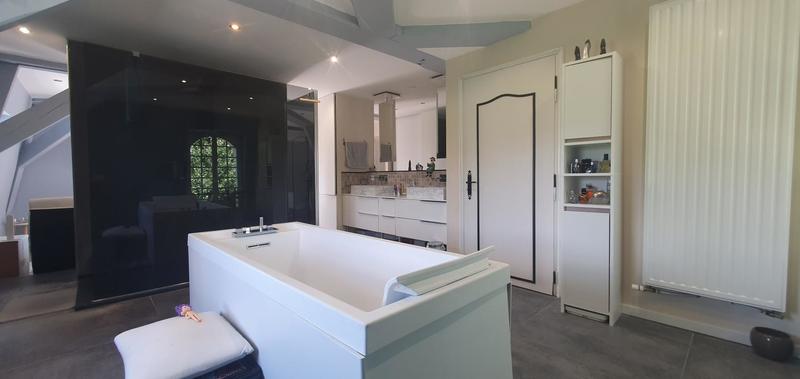 Maison - 205 m² - 4 pièces