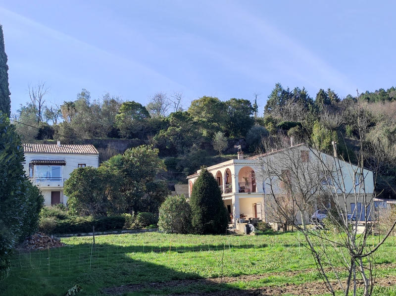 Maison - 200 m² - 7 pièces