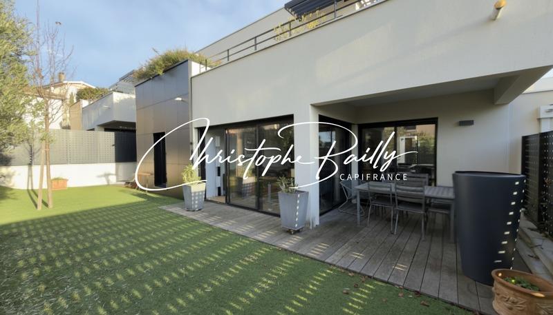 Appartement - 98 m² - 3 pièces