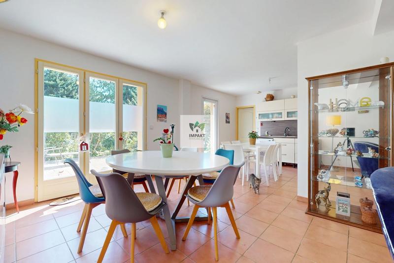 Maison - 120 m² - 6 pièces