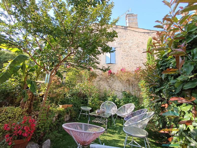 Maison ancienne - 240 m² - 7 pièces