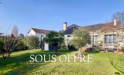 Maison - 130 m² - 8 pièces