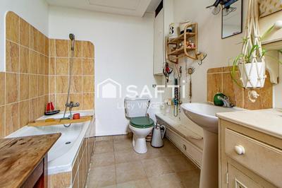 Maison - 156 m² - 12 pièces