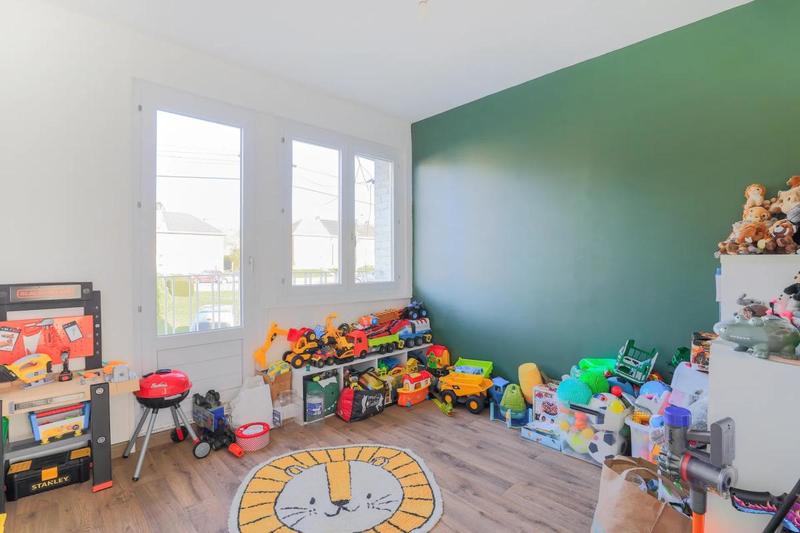 Maison - 95 m² - 5 pièces