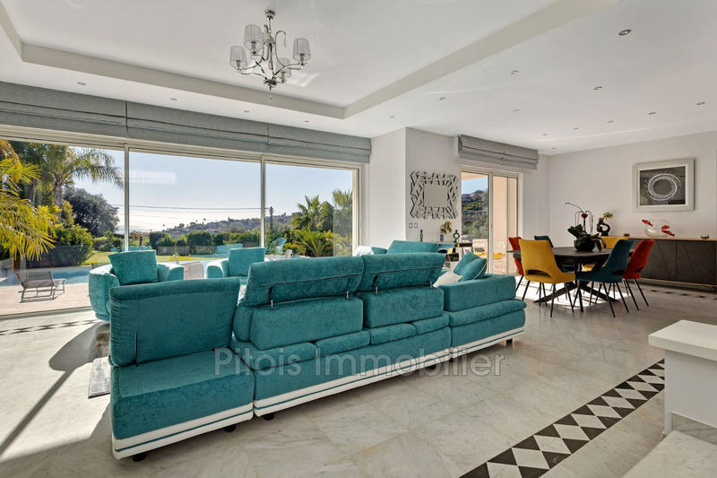 Maison - 230 m² - 4 pièces