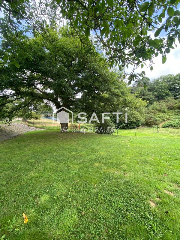 Maison - 215 m² - 7 pièces