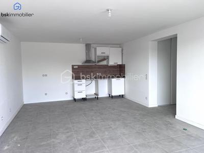 Appartement - 67 m² - 4 pièces