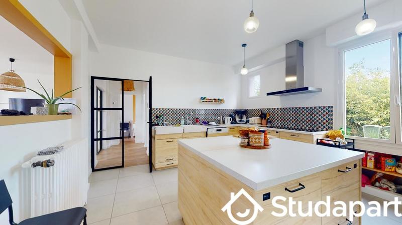 Chambre - 10 m² - 1 pièce