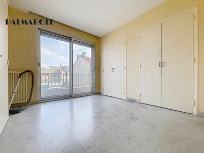 Appartement - 93 m² - 4 pièces