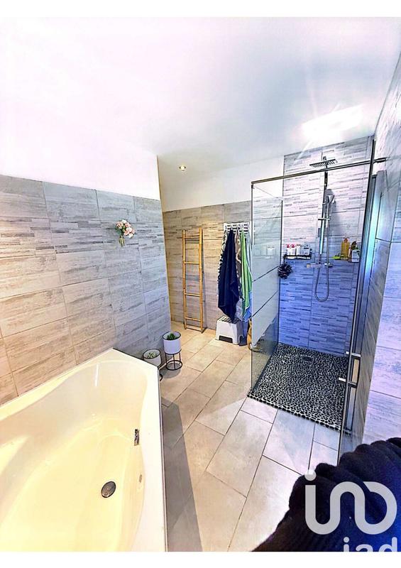 Maison - 153 m² - 5 pièces