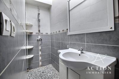 Maison - 87 m² - 5 pièces