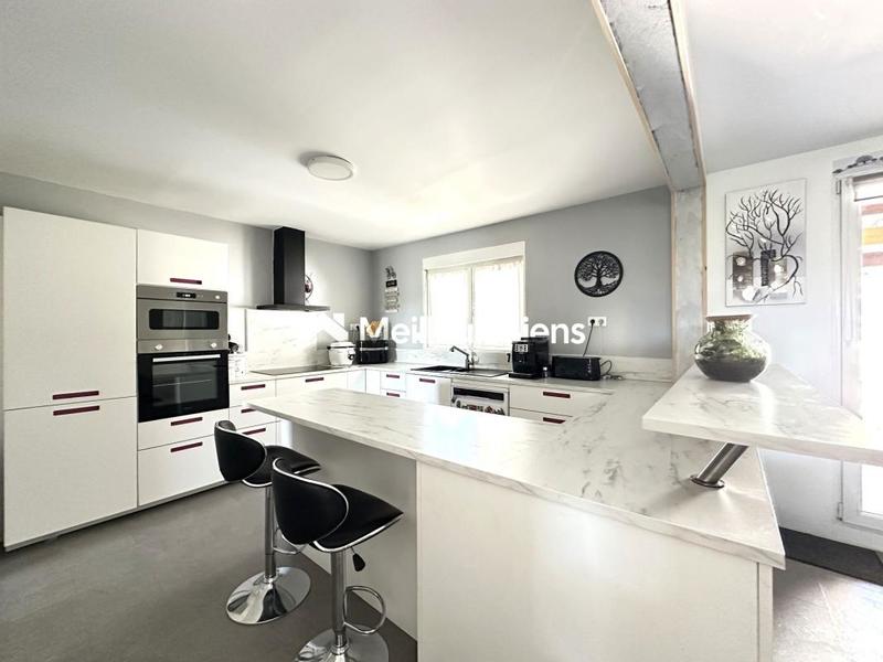 Maison - 197 m² - 8 pièces