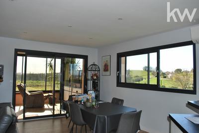 Maison - 120 m² - 5 pièces