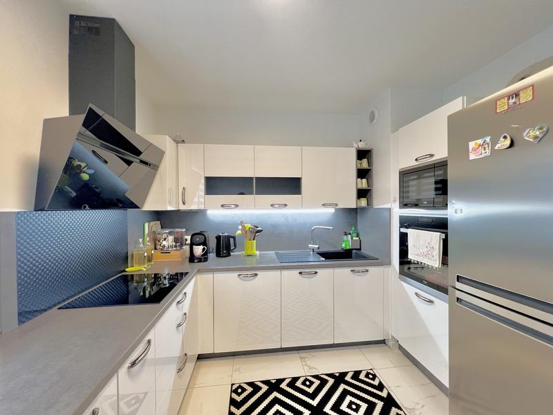 Appartement - 94 m² - 5 pièces