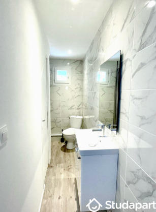 Chambre - 13 m² - 1 pièce