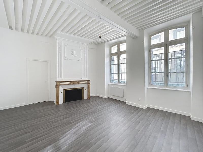 Appartement - 60 m² - 2 pièces