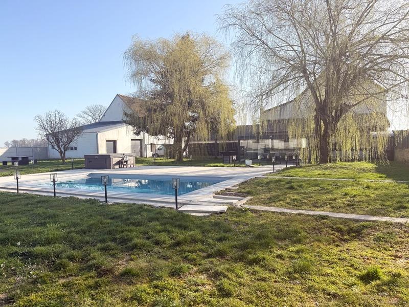 Maison - 363 m² - 7 pièces