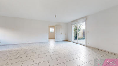 Maison - 111 m² - 6 pièces