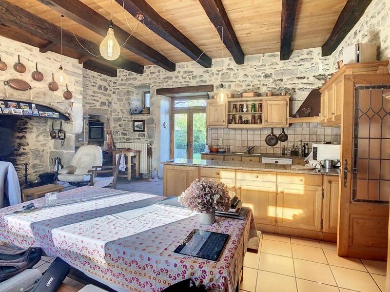 Château - 370 m² - 10 pièces