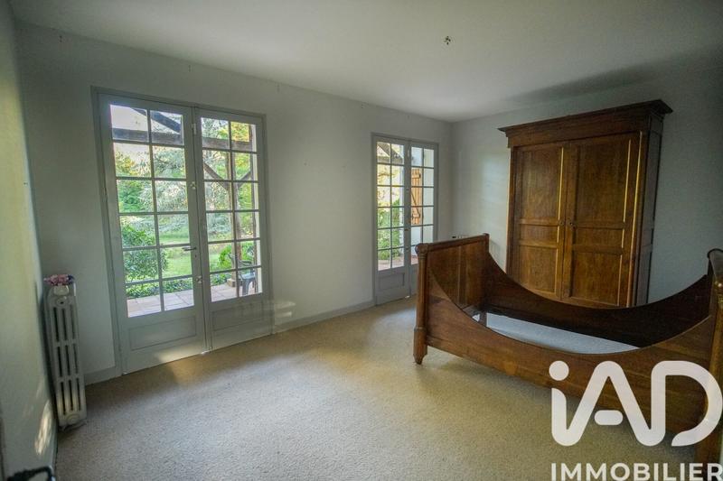 Maison - 251 m² - 10 pièces