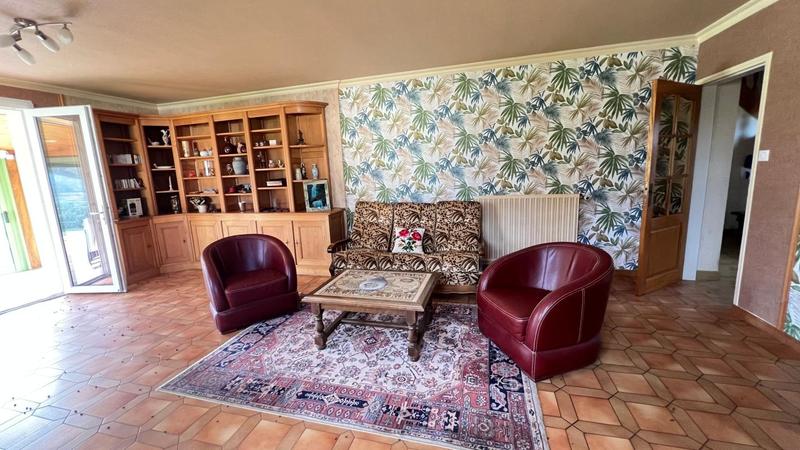 Maison - 193 m² - 6 pièces