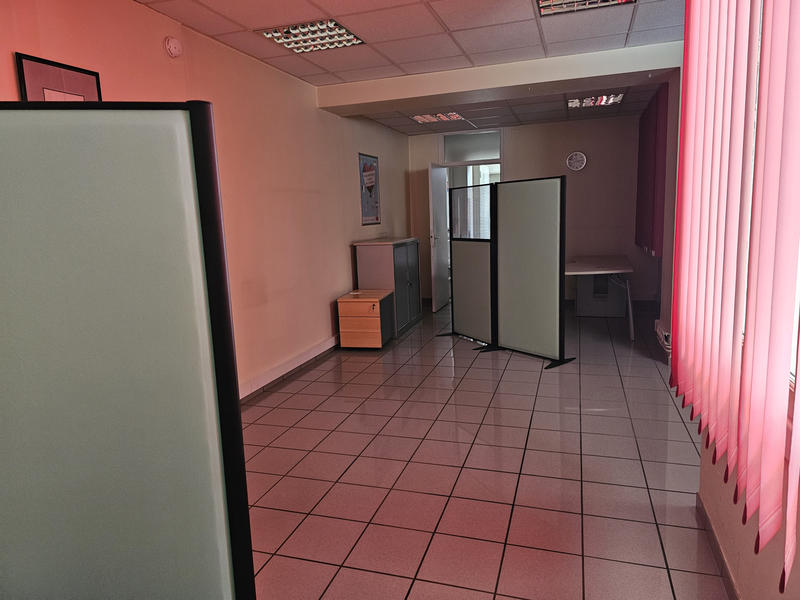 Bureau - 428 m² - 12 pièces