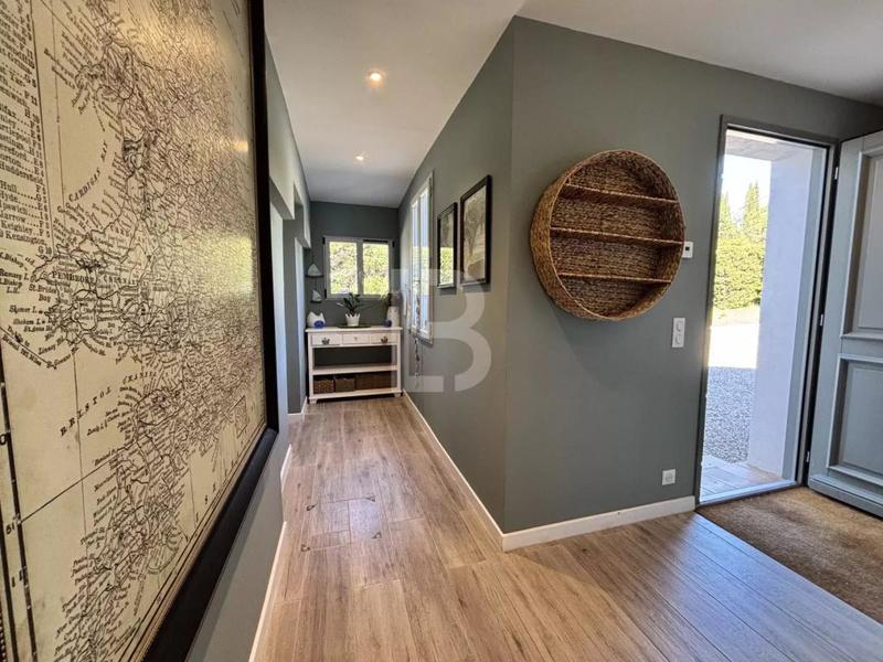 Villa - 204 m² - 8 pièces