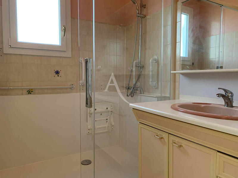 Maison - 84 m² - 4 pièces